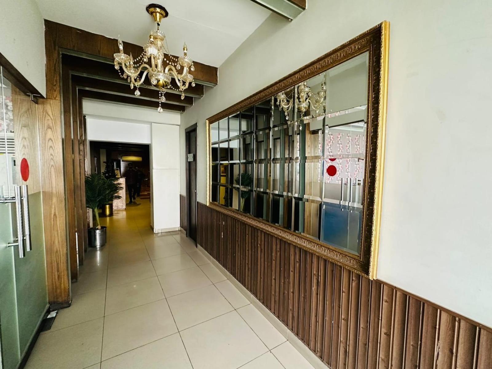 Grand Regent Hotel And Suites ファイサラーバード エクステリア 写真